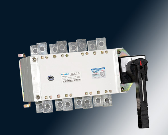 NMGLZ1-63A~3150A轉(zhuǎn)換隔離開(kāi)關(guān)（雙投開(kāi)關(guān)）上下組合運(yùn)用于兩條低壓電路切換或者兩個(gè)負(fù)載設(shè)備的轉(zhuǎn)換或安全隔離等?！?>
											NMGLZ1-63A~3150A轉(zhuǎn)換隔離開(kāi)關(guān)（雙投開(kāi)關(guān)）上下組合</a>
										</div>
										 
										<div   id=